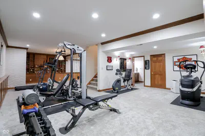5571 Red Oak Drive, Greenfield - 47