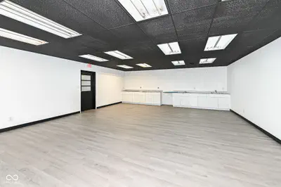2401 Monroe Street, Muncie - 22