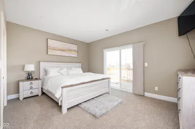 1041 East Street, Indianapolis - 13