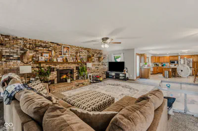 4325 County Road 650, Brownstown - 27