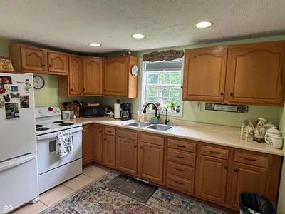 13517 County Road 275, Roachdale - 17