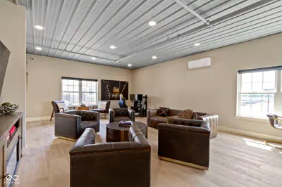 17745 Motor District Circle, Westfield - 9