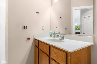 9598 300, Columbus - 15