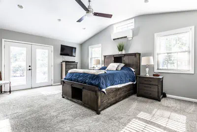 8688 Buffett Parkway, Fishers - 21