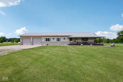 6070 County Road 200, Avon
