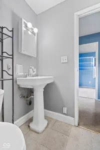 6109 Dartmoor Ct, Indianapolis - 22