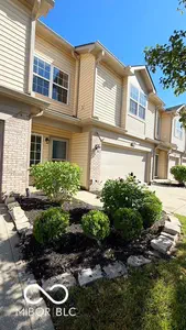 8040 Windham Lake Way, Indianapolis - 3