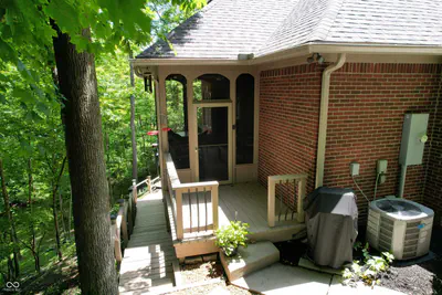 4934 County Road 100, Avon - 17