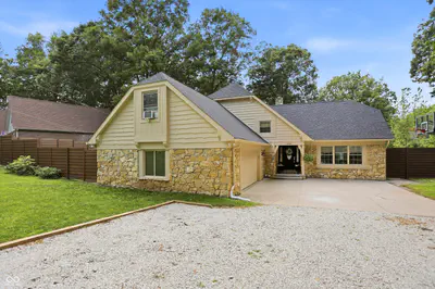 1954 Lakeview Drive, Avon - 3