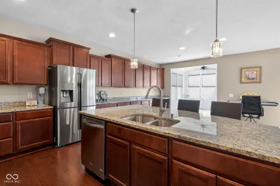 6121 Marigold Court, Whitestown - 13