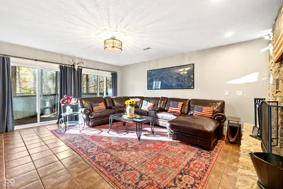 9428 Harbour Pointe Drive, Bloomington - 37