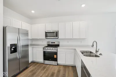 199 Springfield Crossing, Greenfield - 12