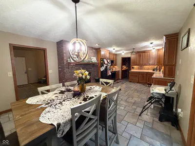 825 Krislynn Woods Avenue, West Terre Haute - 28