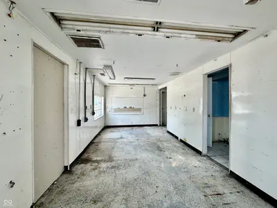 2300 State Road 67, Paragon - 10