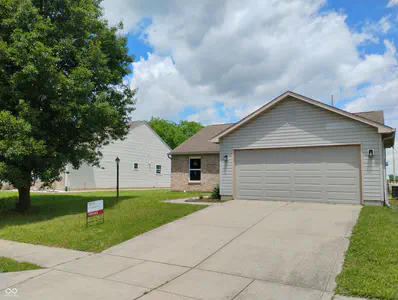 9714 Treyburn Lakes Drive, Indianapolis - 3