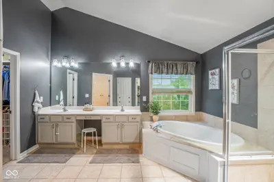 11667 Shadowwood Court, Zionsville - 27