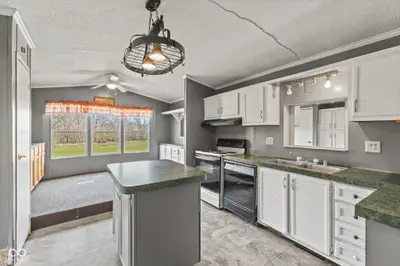 10326 Tower Road, Quincy - 16