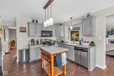 2905 Shadow Lake Drive, Indianapolis - 18