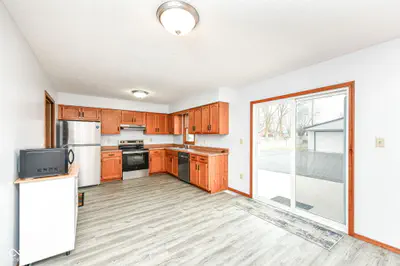 382 Pinedale Drive, Avon - 12