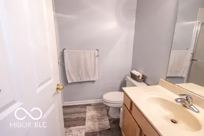 6239 Amber Creek Lane, Indianapolis - 18