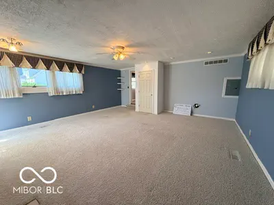 824 5th Street, Seymour - 32