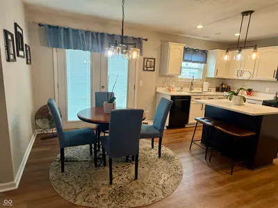 8063 Loveridge Drive, Indianapolis - 13