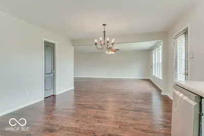 10625 Gathering Drive, Indianapolis - 16
