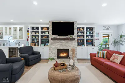 7433 Hummingbird Drive, Nineveh - 4