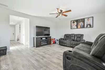 1435 Fleming Drive, Greenfield - 8