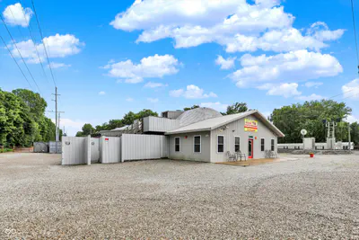 308 Morrison Street, Morristown - 25