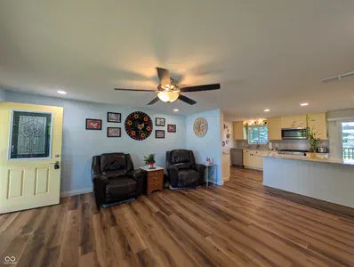 911 10th Street, Greensburg - 3