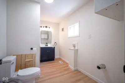 412 Main Street, Elwood - 14
