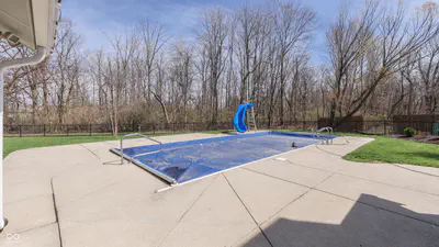 8204 Stoney Bend Circle, Indianapolis - 24