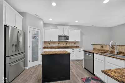 12160 Wolverton Way, Fishers - 17