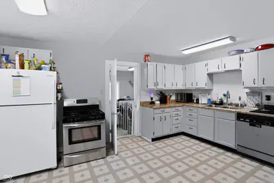 5 Jefferson Street, Maxwell - 13