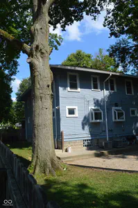 6048 College Avenue, Indianapolis - 16