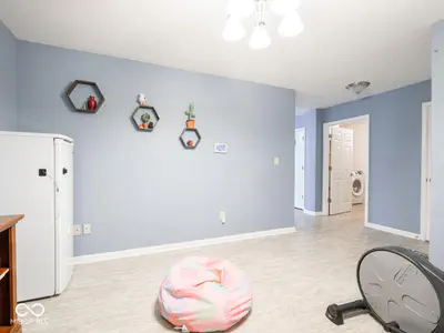 8218 Devon Avenue, Indianapolis - 12