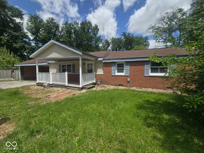600 Beech Street, Sullivan - 2
