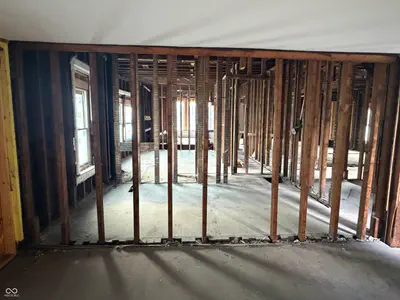 2854 Illinois Street, Indianapolis - 33
