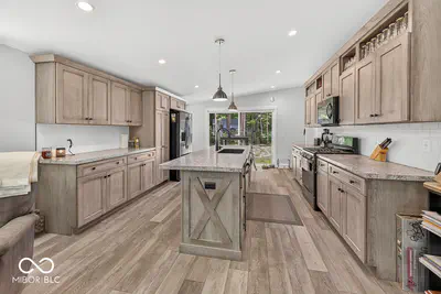6888 State Road 44, Martinsville - 12