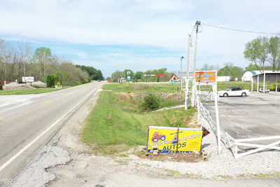 8820 US Highway 36, Rockville - 24