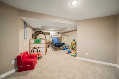 10599 Geist View Drive, Fishers - 17