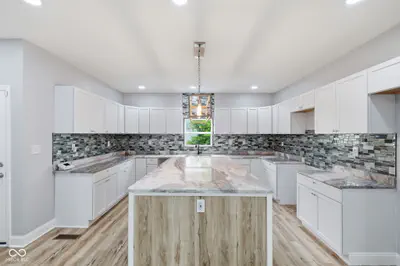 2318 Brookside Avenue, Indianapolis - 13