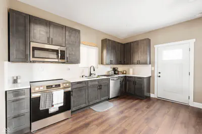1041 East Street, Indianapolis - 11