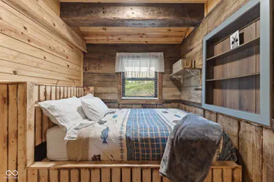 11040 Purdue Farm Road, Dubois - 38