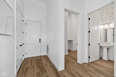 1155 Rangeline Road, Carmel - 3