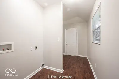 1439 East Street, Indianapolis - 16