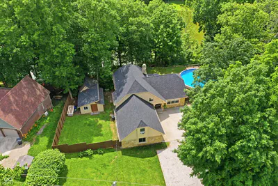 1954 Lakeview Drive, Avon - 77
