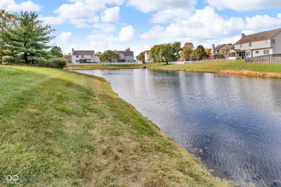 8626 Golden Falls Circle, Avon - 4