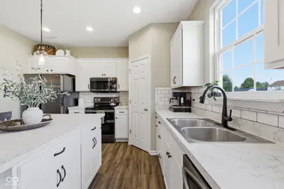 1441 Boots Trail, Greenfield - 5